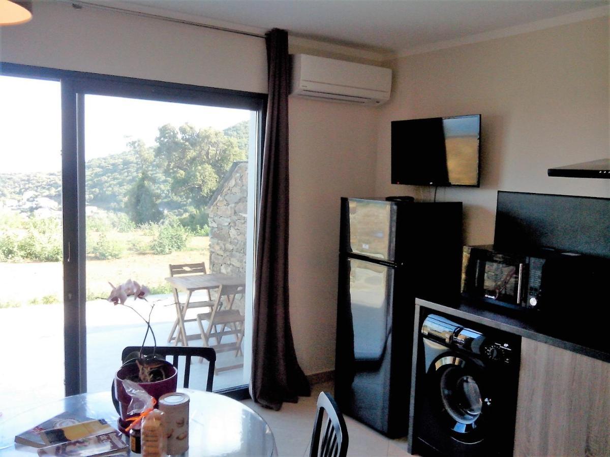 Appartement Vue Sur Mer Santa-Maria-di-Lota Buitenkant foto